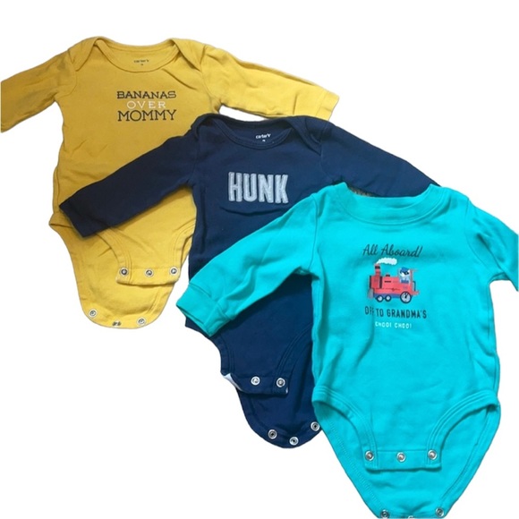 Carter's Other - 3 For $15!!
Set Of 3 Month Carter’s Onesies - 40